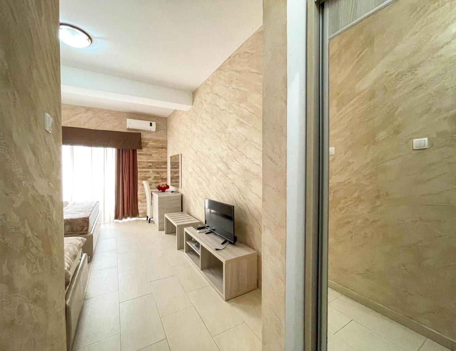 Imperial Hotel Ulcinj Bagian luar foto