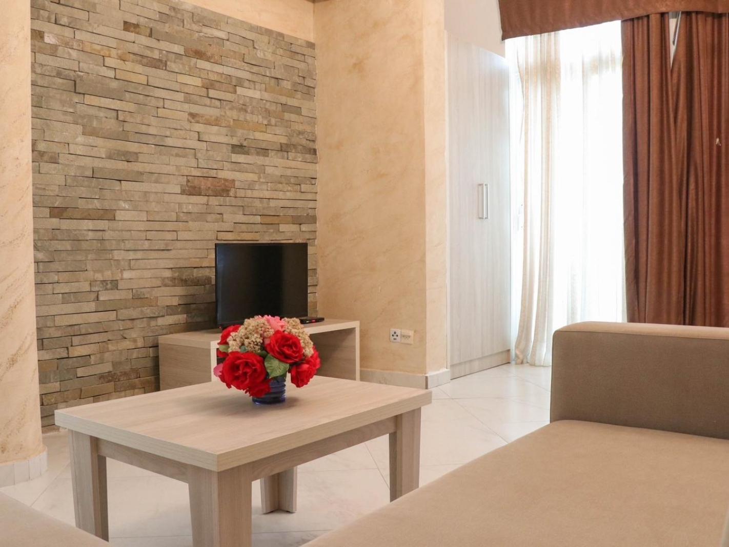 Imperial Hotel Ulcinj Bagian luar foto