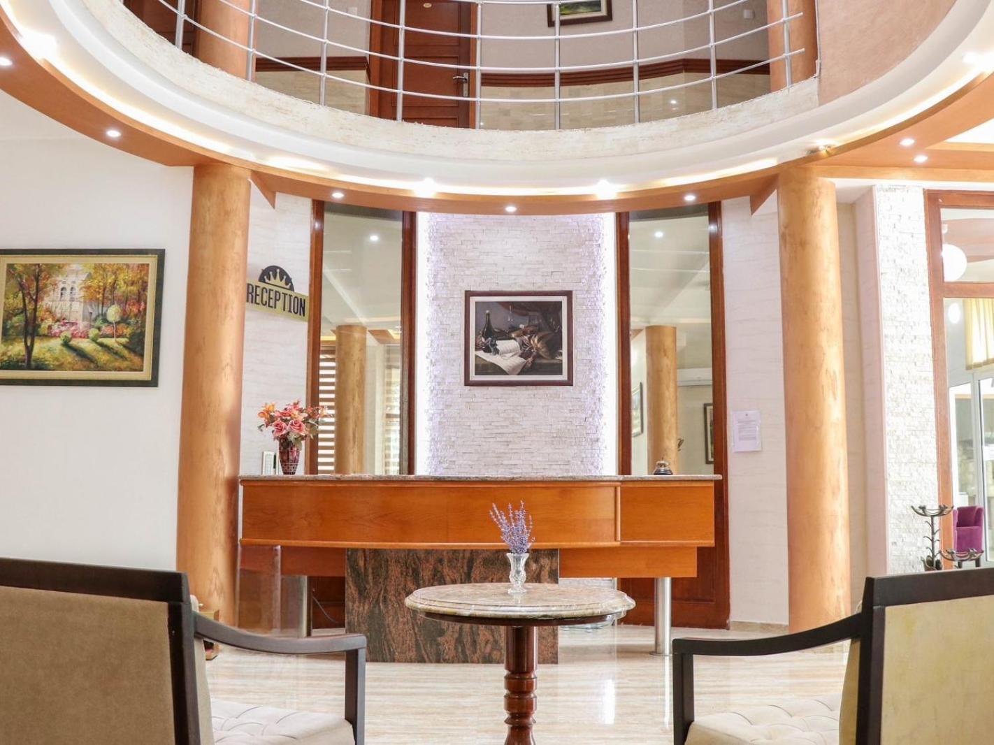 Imperial Hotel Ulcinj Bagian luar foto