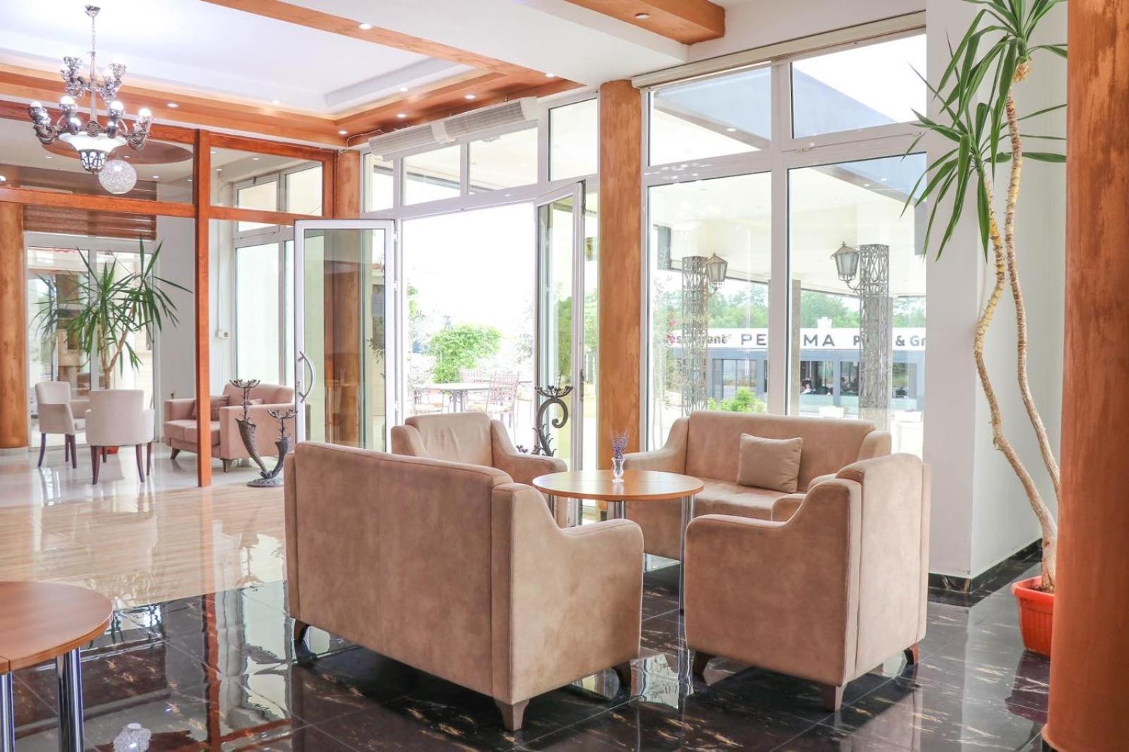 Imperial Hotel Ulcinj Bagian luar foto