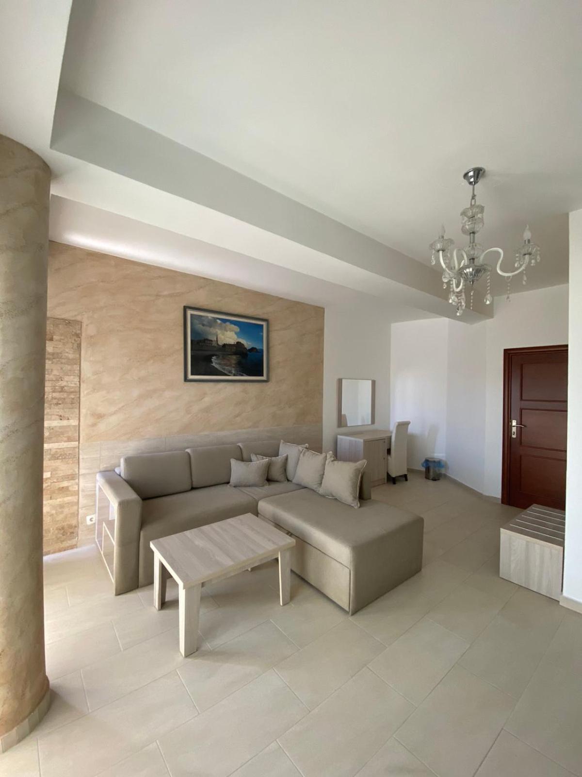 Imperial Hotel Ulcinj Bagian luar foto